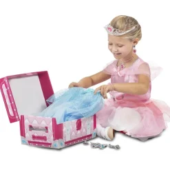 Cofre con 2 disfraces de Princesa para niña