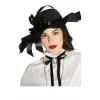 Pamela Negra con Plumas